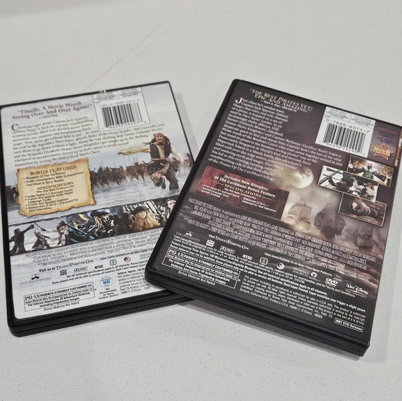 Set of 2 Pirates of the Caribbean DVDs - Picture 2 of 3